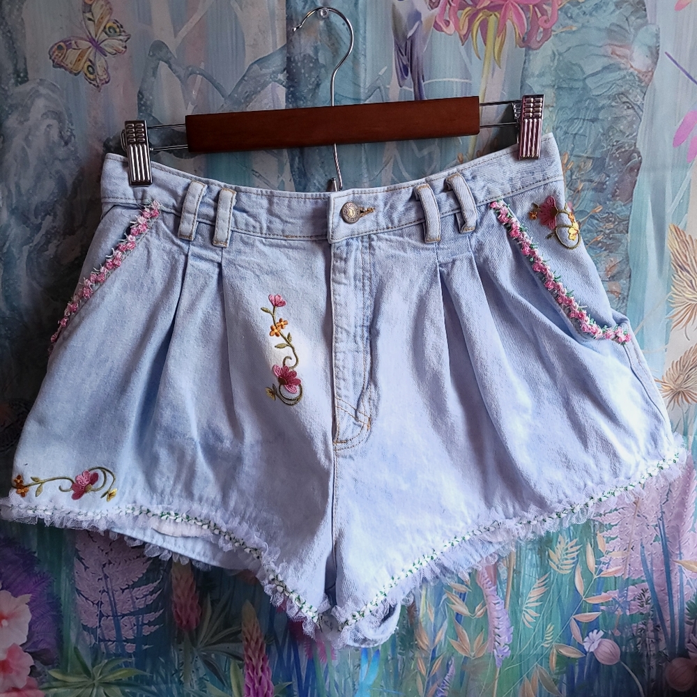 Vintage High-waisted Cottagecore Denim Shorts Reworked - Picture 3 of 14